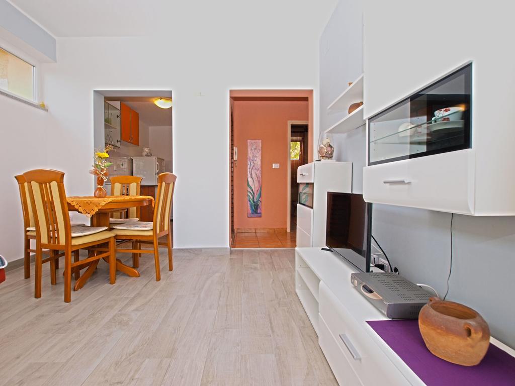 Apartment Snezana 1200 Фажана Экстерьер фото