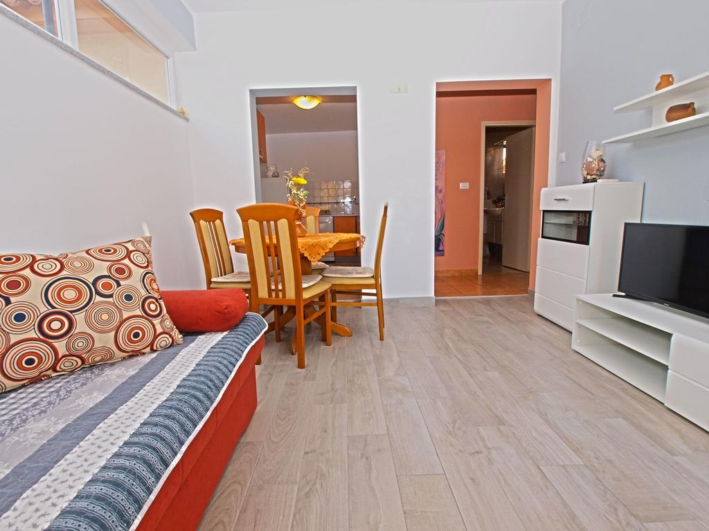 Apartment Snezana 1200 Фажана Экстерьер фото