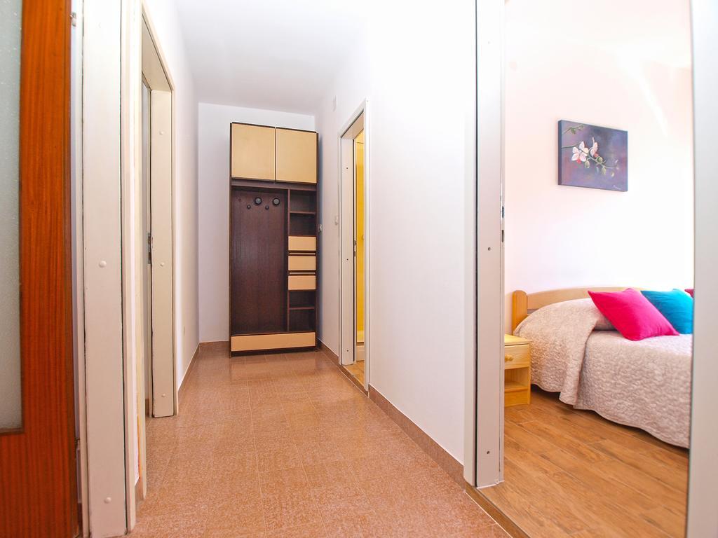 Apartment Snezana 1200 Фажана Экстерьер фото