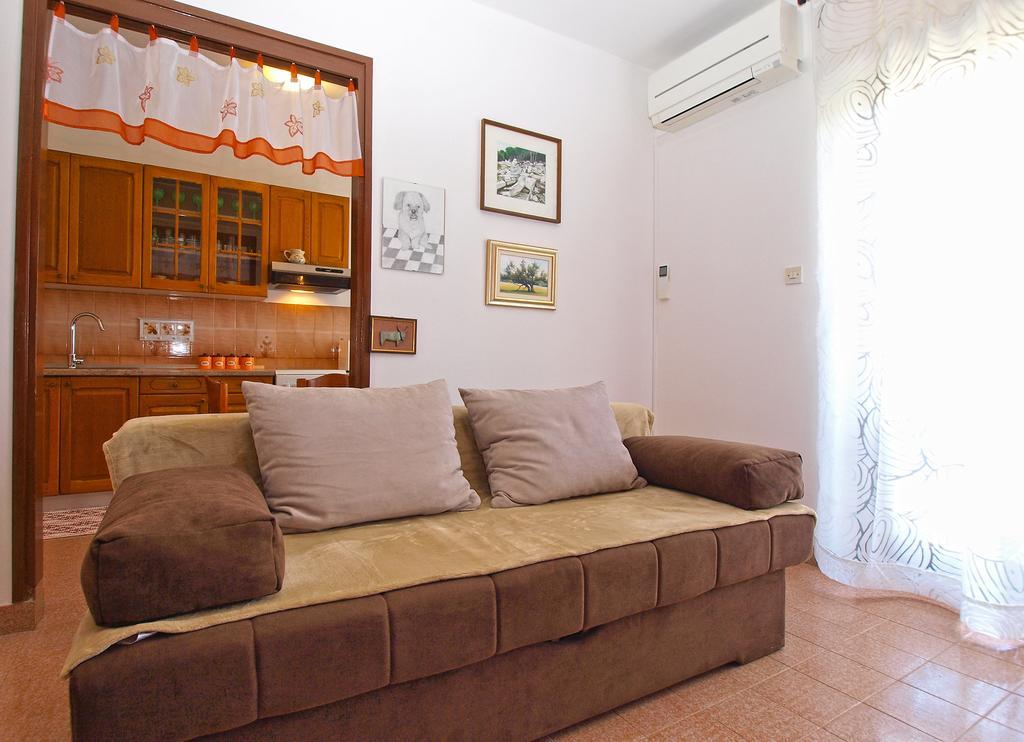 Apartment Snezana 1200 Фажана Экстерьер фото