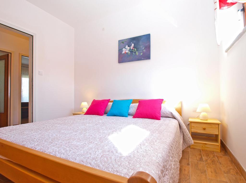 Apartment Snezana 1200 Фажана Экстерьер фото